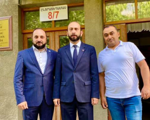 ԱԺ նախագահ Արարատ Միրզոյեանը քուէարկեց