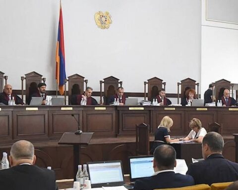 Սահմանադրական դատարանը ընտրութիւններու արդիւնքներու բողոքարկման քննութիւնը պիտի շարունակէ վաղը. այսօրուայ նիստն աւարտած է