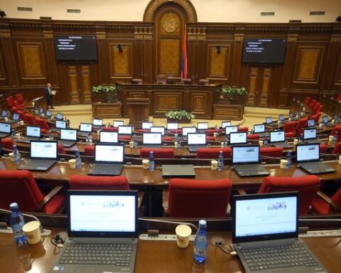 Ազգային ժողովի առաջին նիստը` 26 Յուլիսին