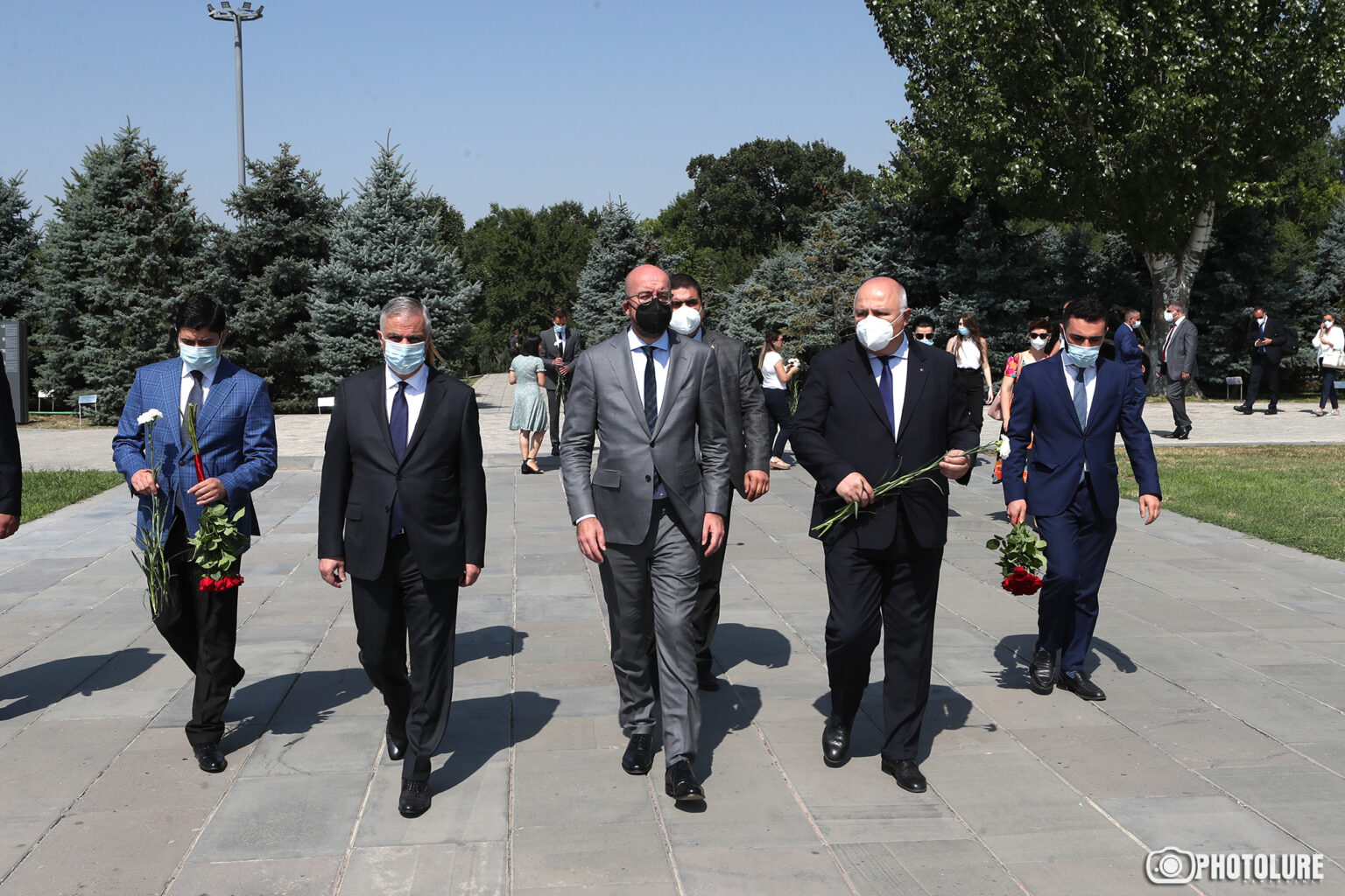 Շառլ Միշել այցելած է Ծիծեռնակաբերդ՝ յարգանքի տուրք մատուցելու Հայոց ցեղասպանութեան զոհերու յիշատակին