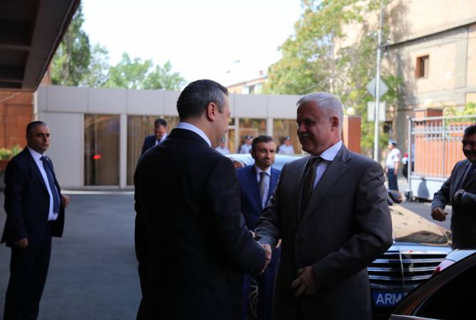 Հայկ Պետրոսեանն ու ՀԱՊԿ գլխաւոր քարտուղարը քննարկած են հայ-ատրպեճանական սահմանին տիրող իրավիճակը