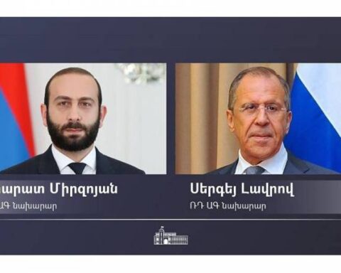 Սերկէյ Լաւրով շնորհաւորած է Արարատ Միրզոյեանը եւ հրաւիրած Մոսկուա