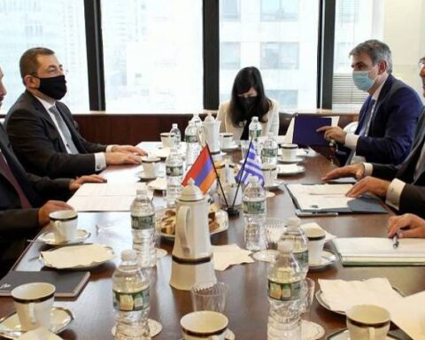 Հայաստանի եւ Յունաստանի ԱԳ նախարարները միտքեր փոխանակած են տարածաշրջանային եւ միջազգային օրակարգերու շուրջ