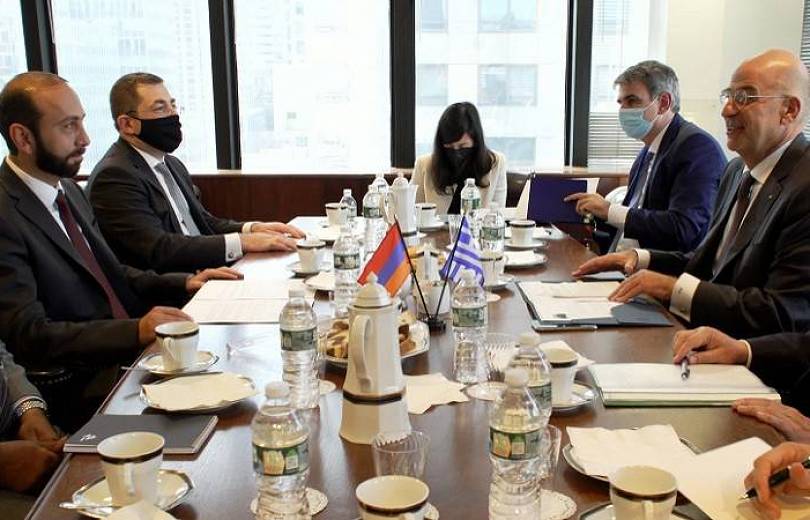Հայաստանի եւ Յունաստանի ԱԳ նախարարները միտքեր փոխանակած են տարածաշրջանային եւ միջազգային օրակարգերու շուրջ