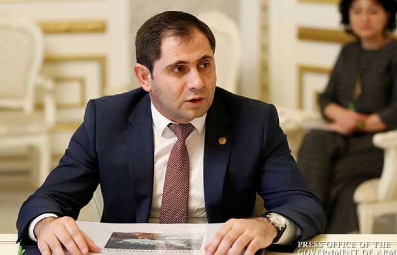 Հայաստան վերադարձած է եւս մէկ գեր. Սուրէն Պապիկեան