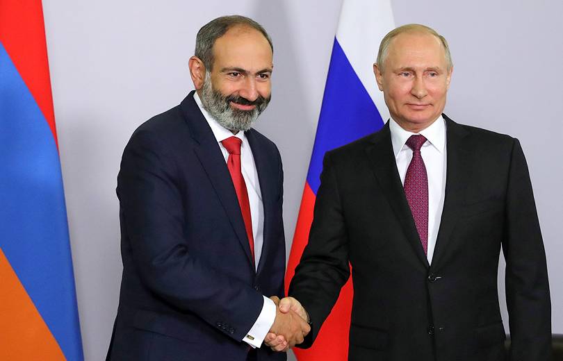 Նիկոլ Փաշինեան հեռախօսազրոյց ունեցած է Վլատիմիր Փութինի հետ