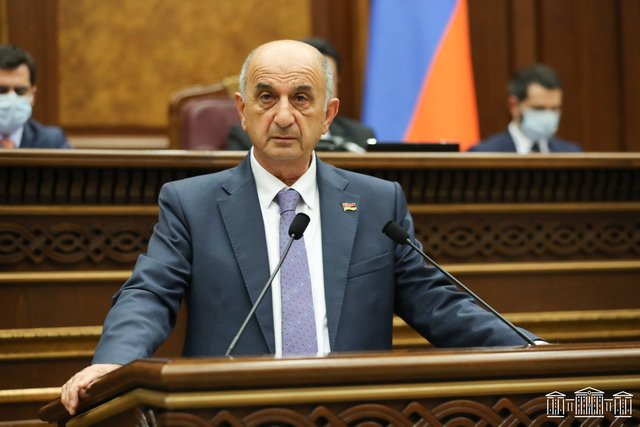 Սրիկայութիւն է հիմնադրամի նկատմամբ մտածուած անվստահութիւն սերմանելն ու արտասահմանի մէջ «դեբոշներ» կազմակերպելը. Վիգէն Խաչատրեան