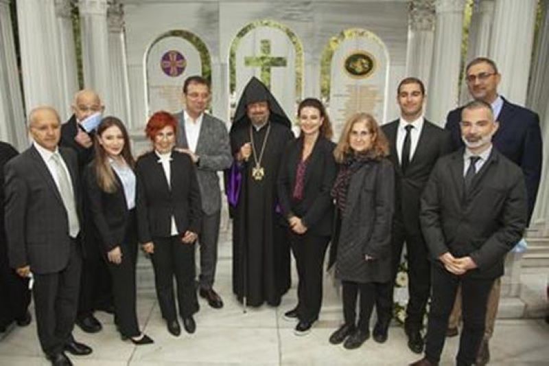 Պոլսոյ հրապարակներէն մէկը պիտի անուանակոչուի Պալեաններու անունով