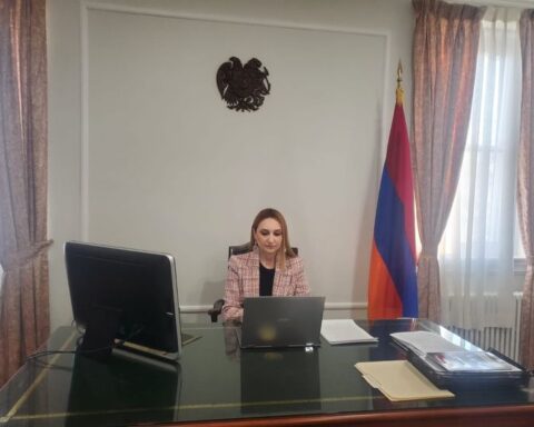 Դեսպան Մակունցը դասախօսութիւն կարդացած է ԱՄՆ-ի Ռազմածովային քոլեճի ուսանողներուն