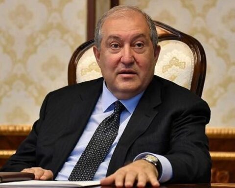 Հայաստանի նախագահ Արմէն Սարգսեան հրաժարական տուաւ