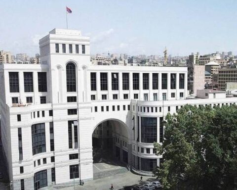 Յոյսով ենք, ստորագրուած հռչակագիրը յառաջ կը մղէ Հայաստանի, Ռուսաստանի եւ Ատրպէյճանի ընդունած եռակողմ յայտարարութիւններու իրականացումը. ԱԳՆ