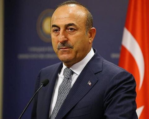 Թուրքիան պիտի փակէ Պոսֆորի նեղուցը բոլոր կողմերու ռազմանաւերուն համար. Չաւուշօղլու