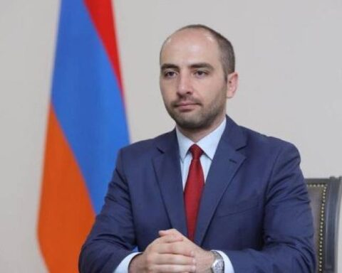 Ատրպէյճանի հետ խաղաղութեան պայմանագիր ստորագրելը կառավարութեան օրակարգային առաջնահերթութիւններէն է. ԱԳՆ