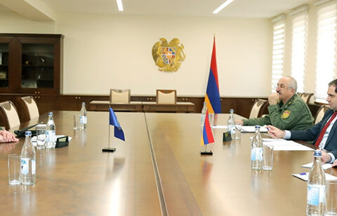 ՊՆ-էն ներս քննարկուած է ՀԱՊԿ-ի մէջ Հայաստանի նախագահութեան շրջանին առաջարկուած առաջնահերթութիւններու իրականացման ընթացքը