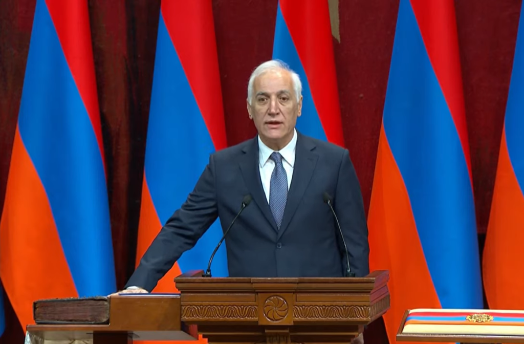 Վահագն Խաչատուրեանը երդմամբ ստանձնեց Հայաստանի Հանրապետութեան նախագահի պաշտօնը