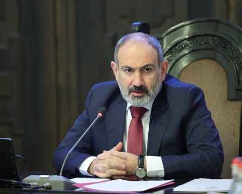 Վարչապետը կը բացառէ որեւէ փաստաթուղթի ստորագրումը առանց հանրային լայն քննարկման
