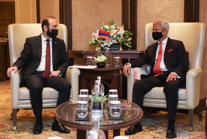 ՀՀ եւ Հնդկաստանի արտաքին գործոց նախարարները քննարկած են շարք մը ոլորտներու մէջ համագործակցութեան հեռանկարները