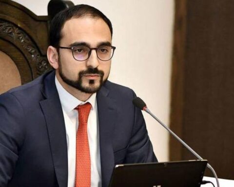 Տիգրան Աւինեան Երեւանի քաղաքապետի պաշտօնին ՝ իշխանութեան թեկնածու