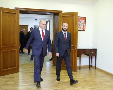 Երեւանը կ’ակնկալէ, որ Ուքրանիոյ մէջ ծաւալած ռազմական գործողութիւնները ԵԱՀԿ օրակարգէն դուրս չեն թողեր Ղարաբաղի հակամարտութիւնը. Միրզոյեան