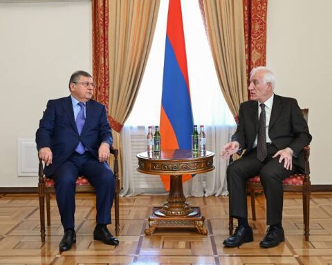 Վահագն Խաչատուրեան եւ Գագիկ Ջհանգիրեանը միտքեր փոխանակած են դատաիրաւական համակարգ բարեփոխումներու շուրջ