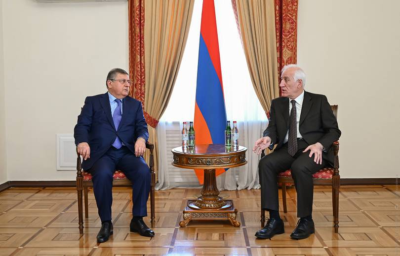 Վահագն Խաչատուրեան եւ Գագիկ Ջհանգիրեանը միտքեր փոխանակած են դատաիրաւական համակարգ բարեփոխումներու շուրջ