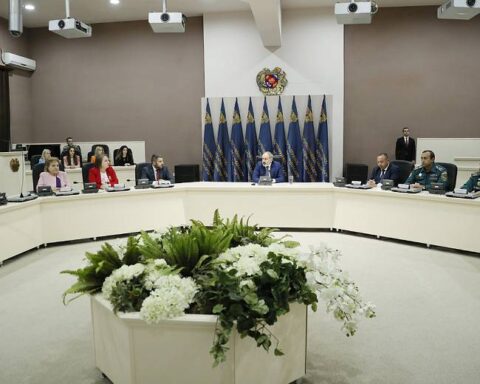Օրէնքի առաջ բոլորի հաւասարութիւնը միայն վերնագիր պիտի չըլլայ. Փաշինեան ՀՀ ԱԻՆ աշխատակազմին ներկայացուց նորանշանակ նախարարը
