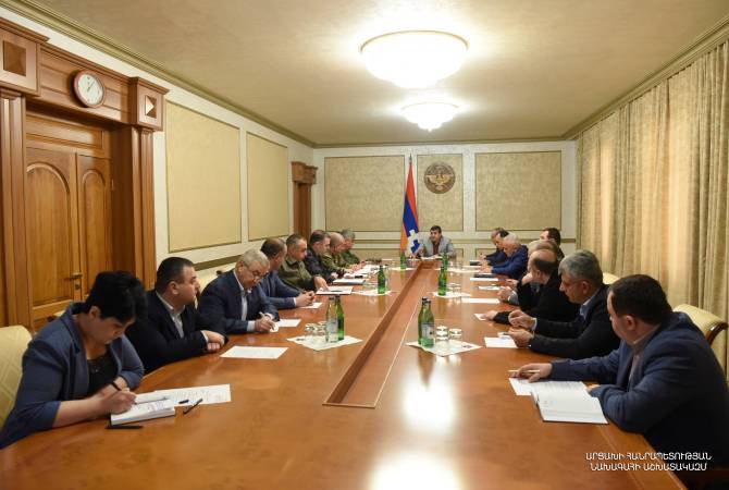 Ռուս խաղաղապահները կը գտնուին Փառուխի եւ Քարագլխի մէջ. Արայիկ Յարութիւնեան