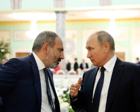 Վարչապետ Փաշինեան հեռախօսազրոյց ունեցած է Վլատիմիր Փութինի հետ