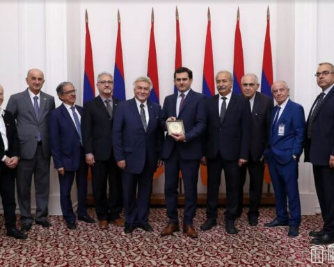 ՌԱԿ Պատուիրակութիւնը տեսակցեցաւ ՀՀ ԱԺ նախագահի տեղակալ Յակոբ Արշակեանի հետ