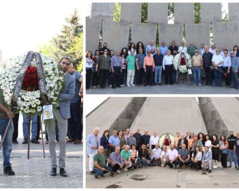Ռ.Ա.Կ. պատուիրակութիւնը այցելեց Ծիծեռնակաբերդի յուշահամալիր եւ «Եռաբլուր» զինուորական պանթէոն