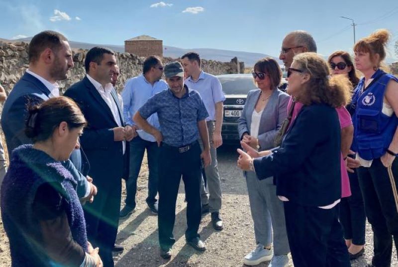 ՄԱԿ-ի հայաստանեան գրասենեակի խումբը այցելած է ատրպէյճանական կրակոցներէն տուժած համայնքներ