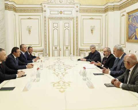 Վարչապետը հանդիպած է արտախորհրդարանական քաղաքական ուժերու ղեկավարներու հետ