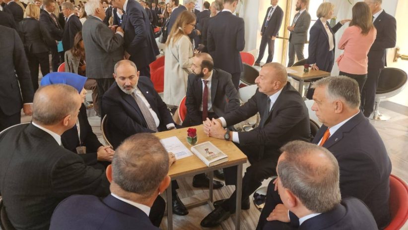 Փրակի մէջ ոչ պաշտօնական հանդիպում կայացած է Հայաստանի, Թուրքիոյ եւ Ատրպէյճանաի ղեկավարներու միջեւ