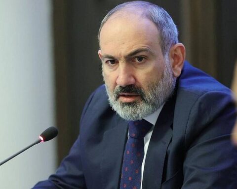 Մեզի համար անընդունելի է Արցախի հայաթափման լուռ վկայ դառնալու ռուս խաղաղապահներու տեսանելի դարձող գործելակերպը․ Նիկոլ Փաշինեան