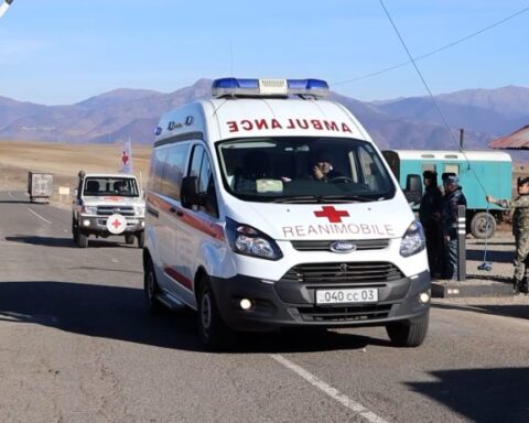 Կարմիր Խաչի միջնորդութեամբ եւս երեք հիւանդ Արցախէն տեղափոխուած է Հայաստան
