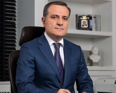 Հայաստանի հետ սահմանազատման գործընթացին 8 գիւղ պէտք է «վերադարձուի» Ատրպէյճանին. Պայրամով