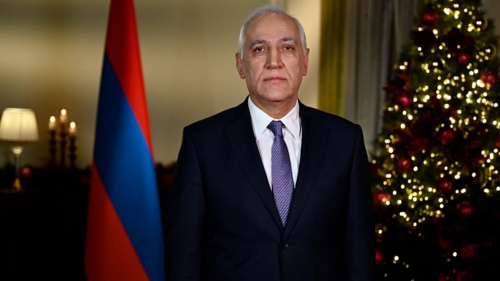 Հանրապետության նախագահ Վահագն Խաչատուրյանի շնորհավորական ուղերձն Ամանորի առթիվ