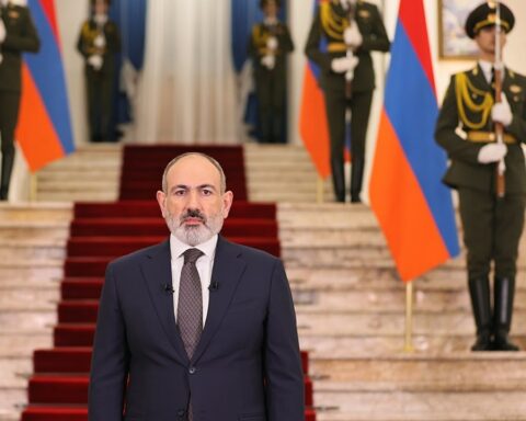 Վարչապետ Նիկոլ Փաշինյանի շնորհավորական ուղերձը Ամանորի և Սուրբ Ծննդյան տոների առթիվ