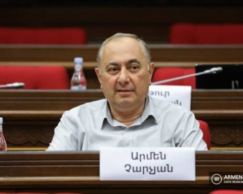 Արմէն Չարչեան զրկուեցաւ պատգամաւորական անձեռնմխելիութենէն