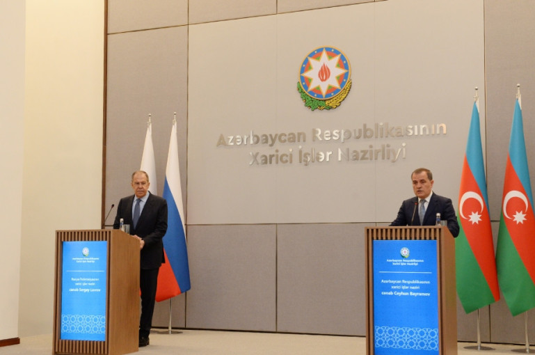 Լաչինի միջանցքին անցակէտեր ստեղծելու հարց նախատեսուած չէ․ Լաւրով