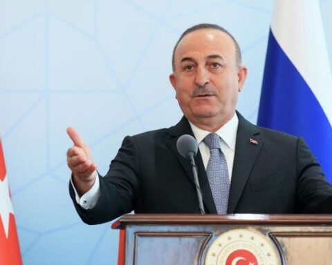 Յոյսով եմ՝ Հայաստանը կը միանայ Թրանս–Կովկաս ծրագրին. Չաւուշօղլու