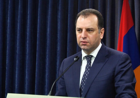 ՀՀ պաշտպանութեան նախկին նախարար Վիգէն Սարգսեանի նկատմամբ հետախուզում յայտարարուած է