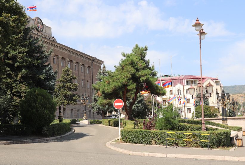Նախագահի պաշտօնը թափուր մնալու պարագային նոր նախագահը կ'ընտրէ ԱԺ-ն․ Արցախի մէջ կը փոխուի Սահմանադրութիւնը