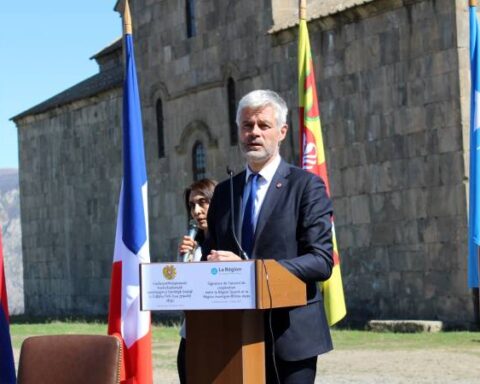 Ան, որ կը յարձակի Սիւնիքի վրայ, կը յարձակի Օվերնիէ-Ռոն-Ալփի վրայ. ֆրանսացի պաշտօնեայ