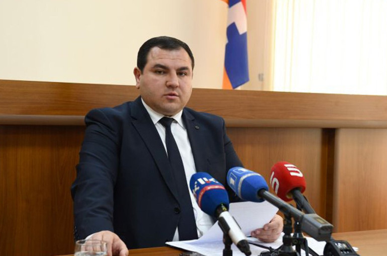 «Կոչ եմ անում ամենակարճ ժամկէտում ձեւաւորել կամաւորական խմբեր». Արցախի պետական նախարարի կոչը