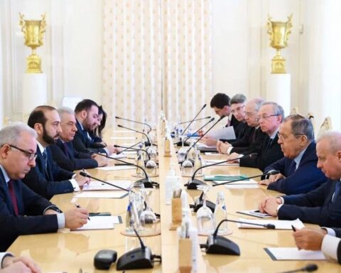 Առաջնահերթ խնդիրներէն է Լաչինի միջանցքի շուրջ իրավիճակի կարգաւորումը․ Լաւրով