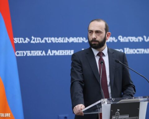 Եռակողմ յայտարարութեան որեւէ դրոյթ չկայ, որ Պաքուն խախտած չըլլայ. Միրզոյեանը՝ Լաւրովին