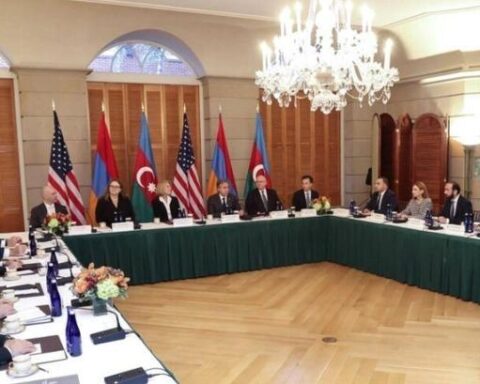 Միրզոյեան-Պայրամով բանակցութիւնները պիտի տեւեն մի քանի օր