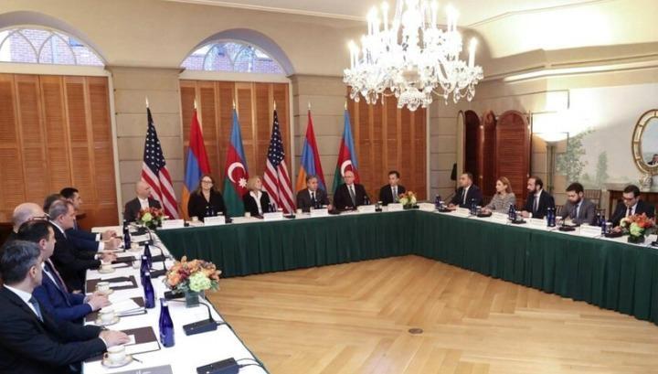 Միրզոյեան-Պայրամով բանակցութիւնները պիտի տեւեն մի քանի օր