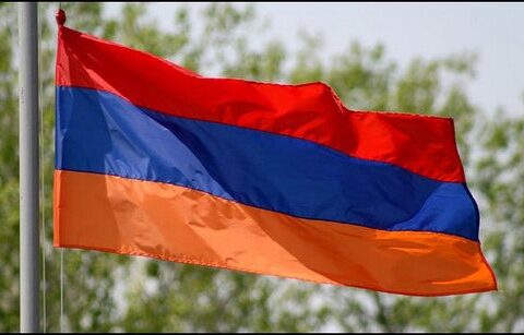 Ըլլանք Զգաստ, Կշռադատ Եւ Մանաւանդ՝ Միակամ